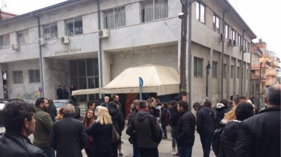 Γρεβενά: Η μητέρα της 12χρονης που αποπλανήθηκε από τον 45χρονο είχε σχέση μαζί του (βίντεο)